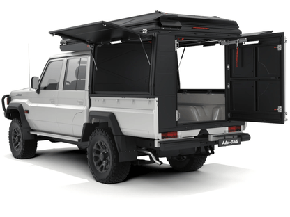 ModCAP Family Ready to Adventure - Land Cruiser