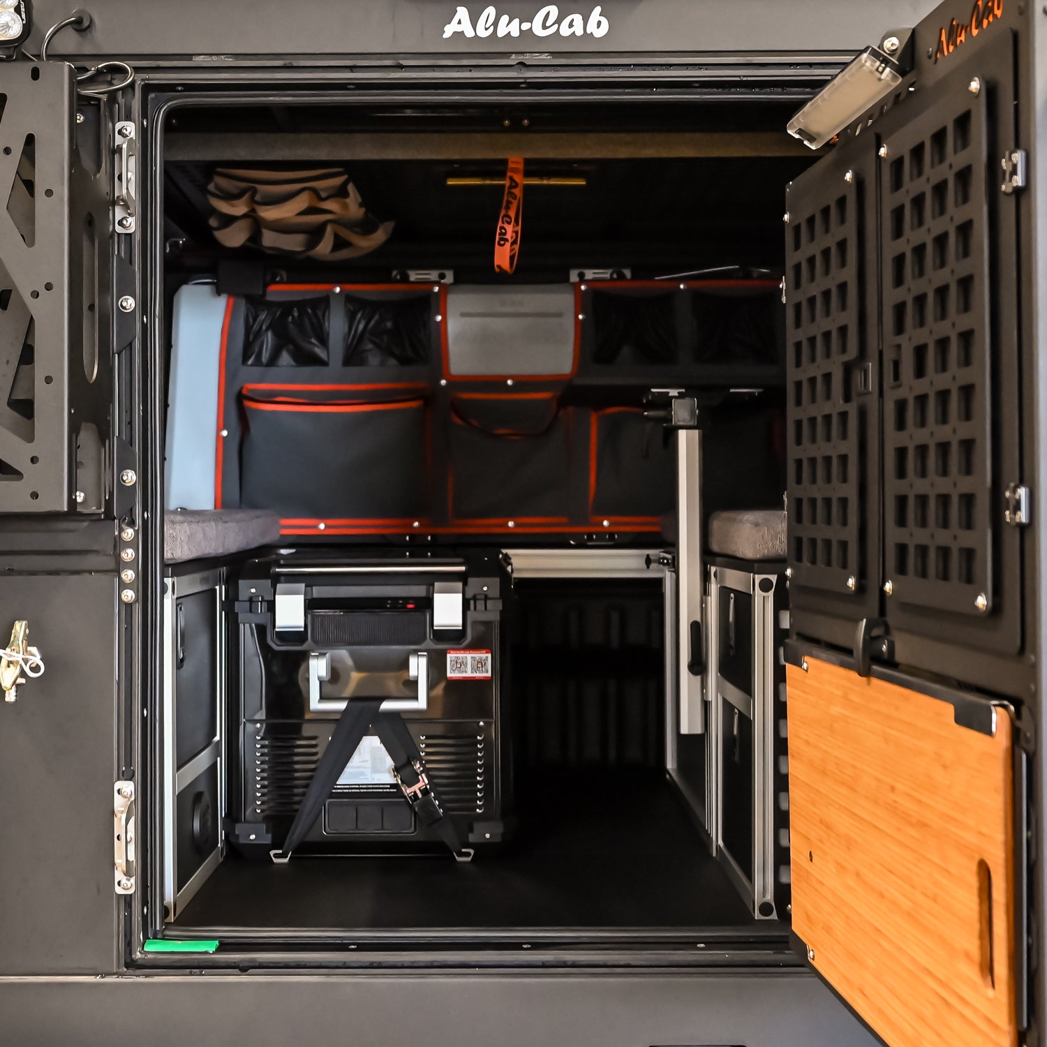 Mod Cap Tailgate Gear Innenausbau – Alu-Cab ModCAP